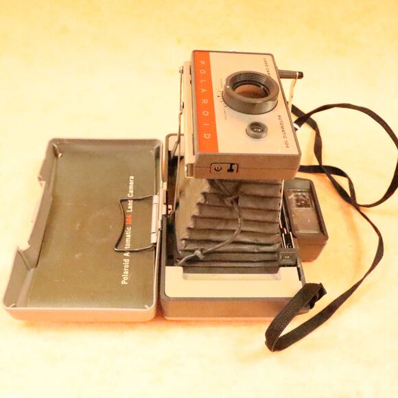 Vintage 1960's Polaroid Land Camera Automatic 103 - Picture 2 of 15